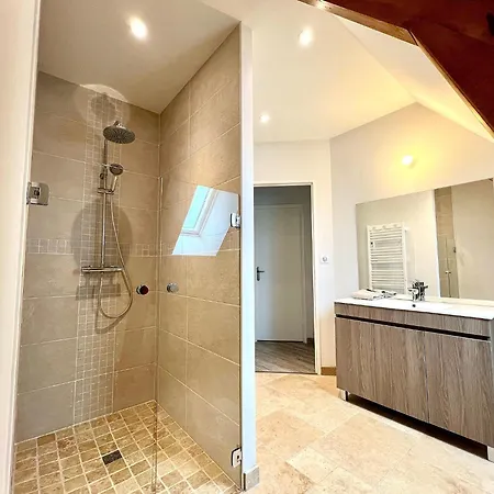 Poujol En Dordogne, Piscine Chauffee Villa