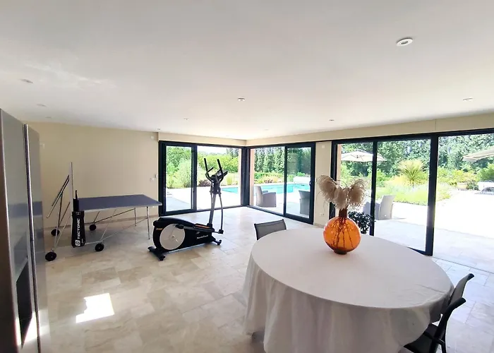 Poujol En Dordogne, Piscine Chauffee